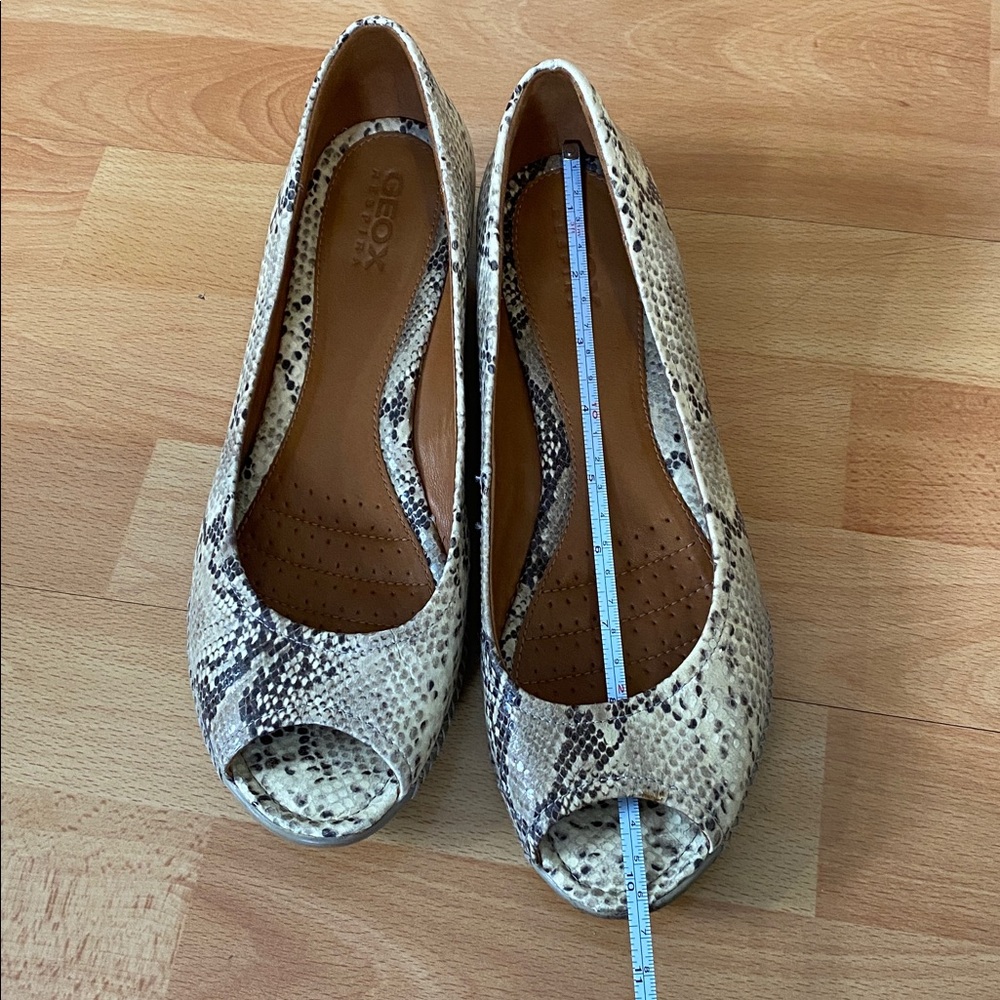 Geox Women's Snakeskin Peep Toe Heels - Black and Cream - Picture 8 of 8